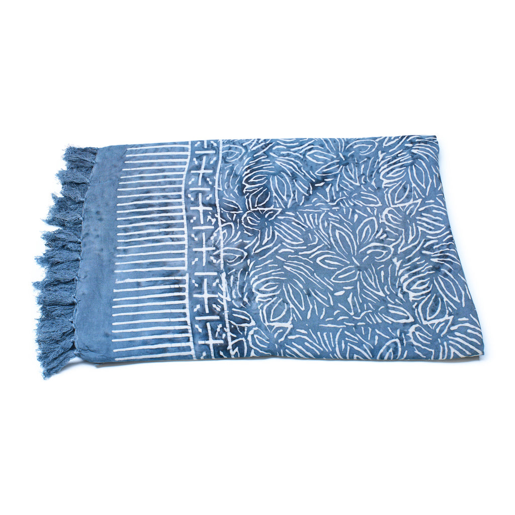 Luxe rayon sarong blauw/wit - Stijlvolle, lichte cover-up & strandhanddoek